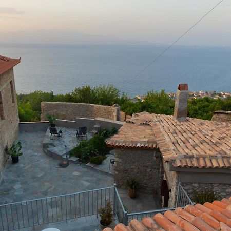 Fteri Stone House In Platanos, Akrata 아파트 외부 사진