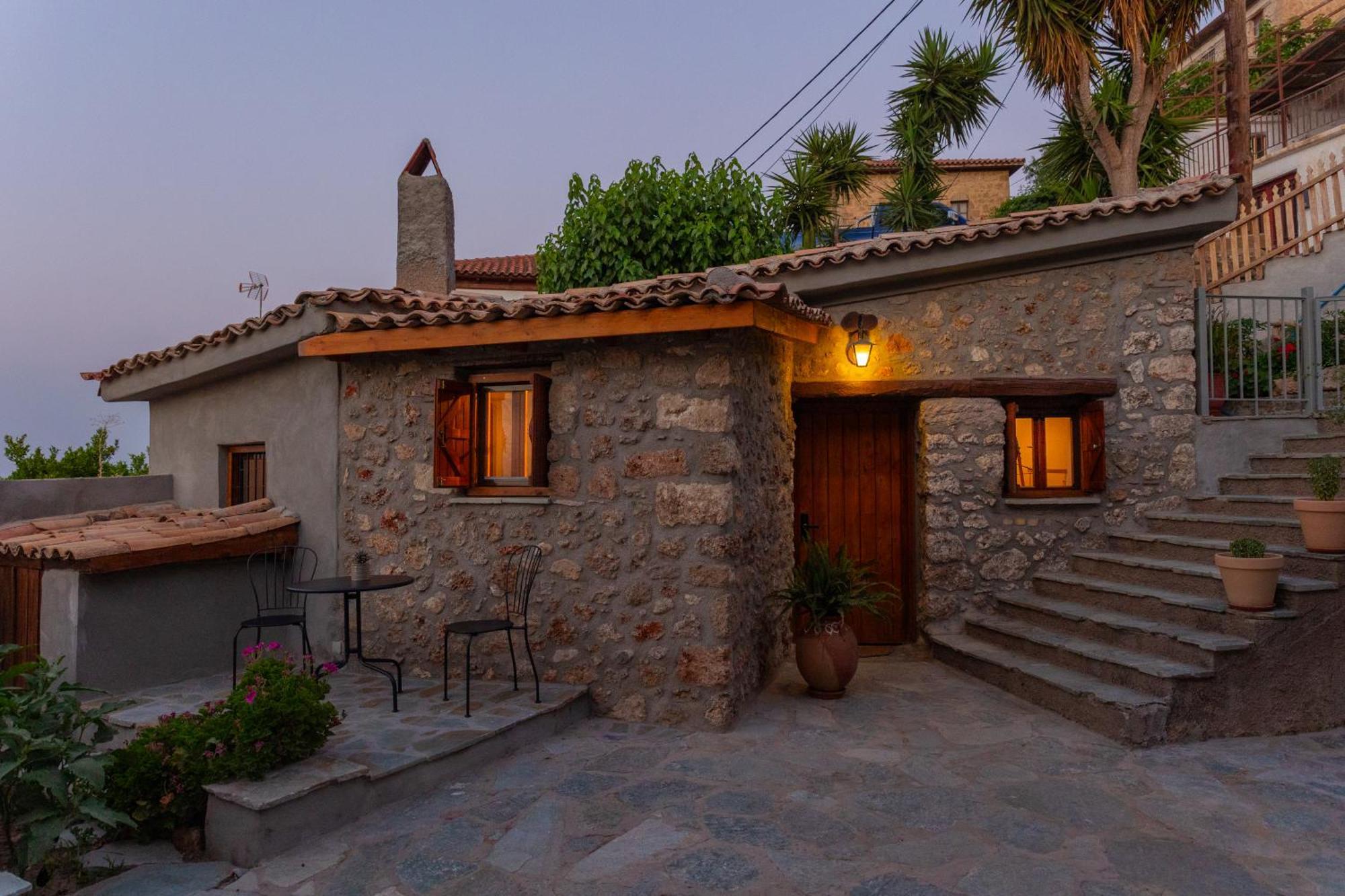 Fteri Stone House In Platanos, Akrata 아파트 외부 사진